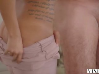 Füchsin harley dean und kira noir aktie ein riesig mitglied